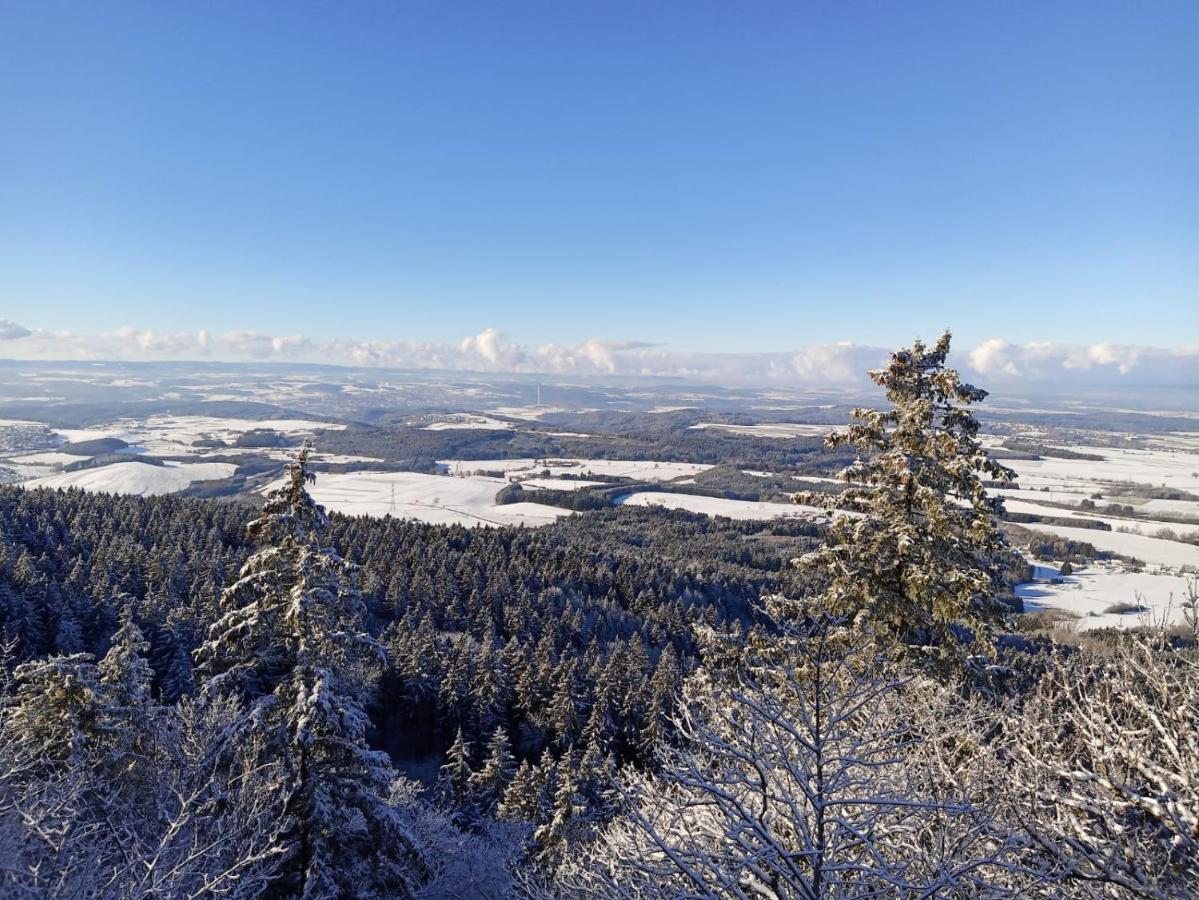 WehingenFewo Mit Tollem Ausblick Auf Der Schwaebischen Alb.アパートメント エクステリア 写真